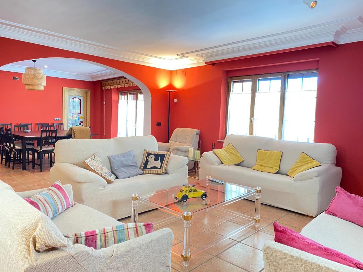 Casa Pedraza Con Piscina Privada Ferienhaus Machacon